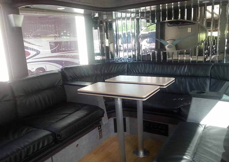 Lamers Bus Lines, Inc. executive coach bus interior